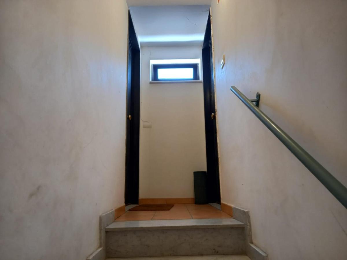 Room In Historical City Centre With Private Bathroom Catania Eksteriør billede